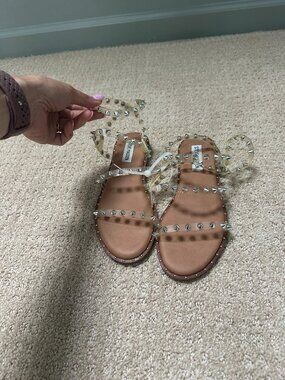 Steve Madden Clear Studded Strappy Sandals Women’s 6.5 Silver Spikes Like New